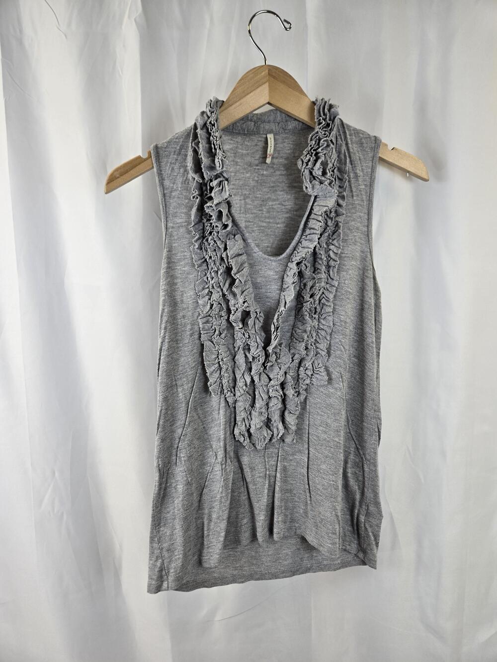 Olivia Moon Tank Top Womens Small Gray Ruffle Front Scoop Neck Stretch USA